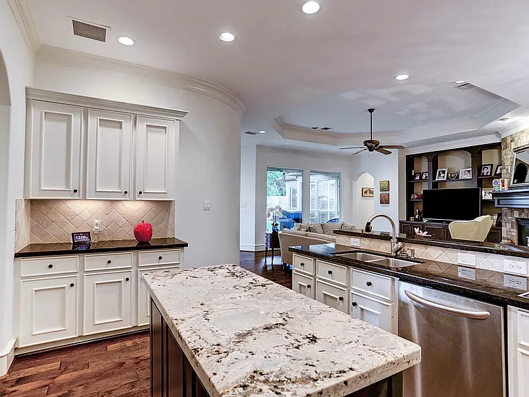 13323 Brentonwood Ln — Photo 10