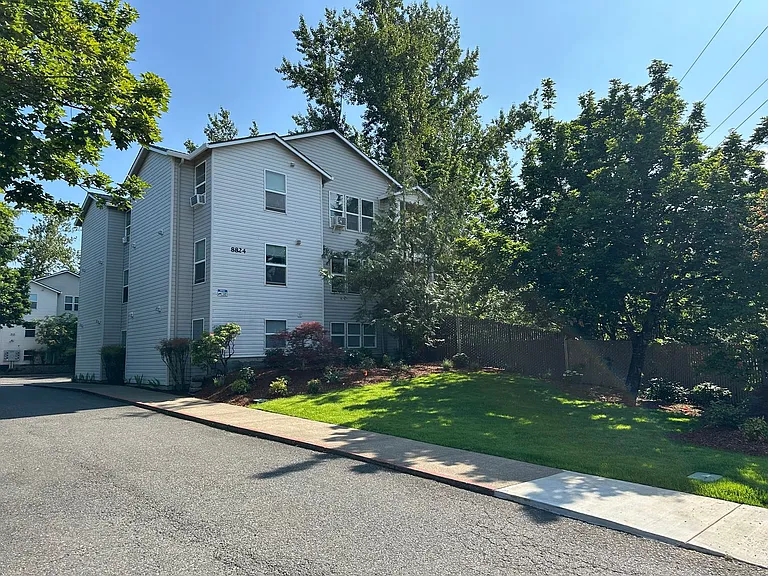8824 SE Flavel St — Photo 19