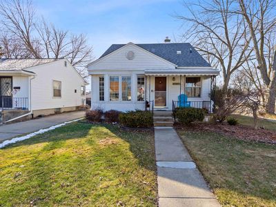 21208 Bon Heur St, Saint Clair Shores, MI, 48081