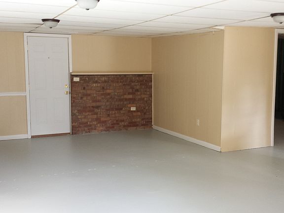 Lower level bedroom