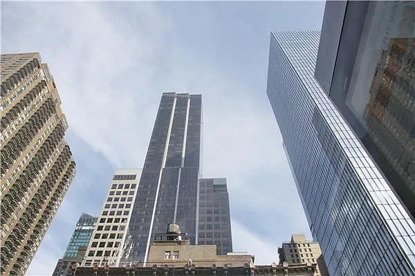 Rented by Weichert Manhattan Midtown | media 21