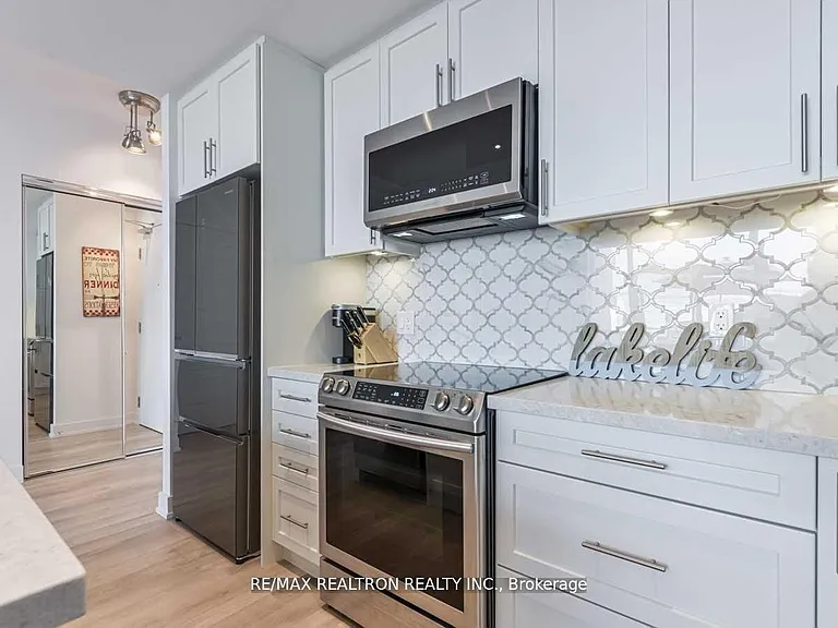 375 Sea Ray Ave #413 — Photo 9