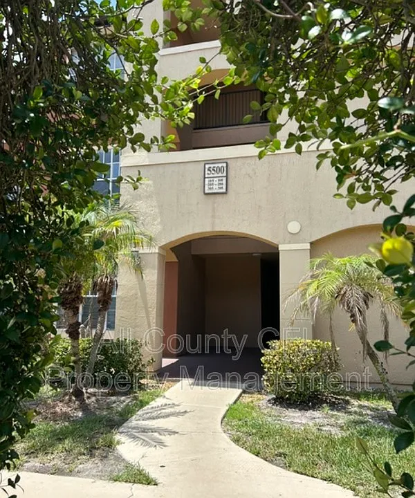 5500 Metrowest Blvd #14-108