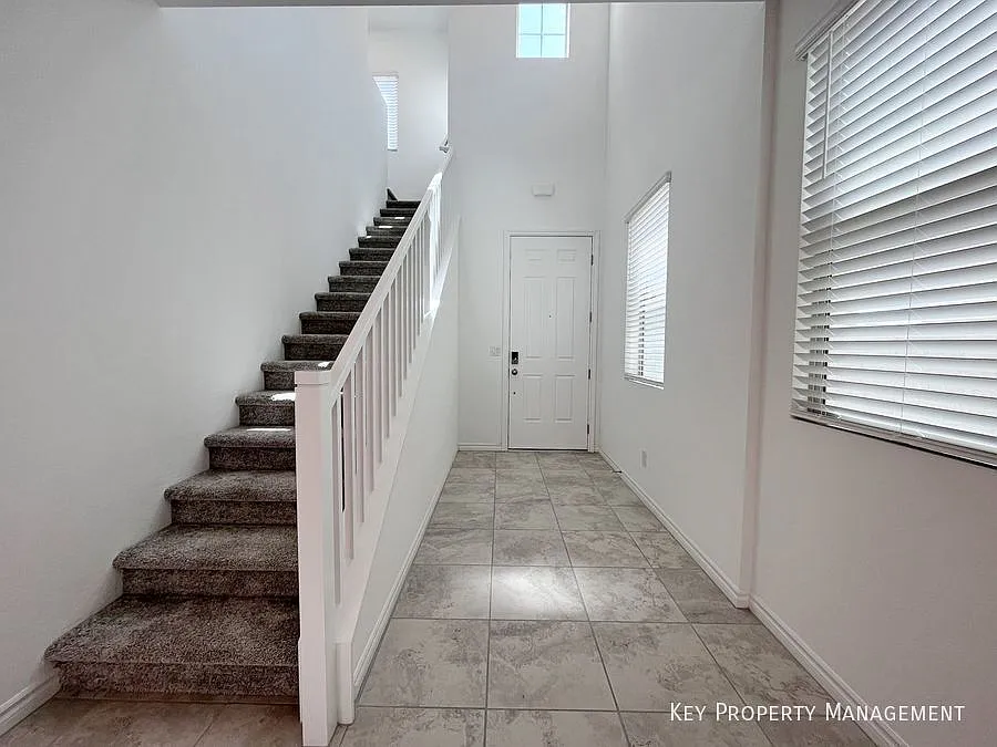 Wow! 2 Story 3 Bed 2.5 Bath Home Built In 2021! — Photo 3