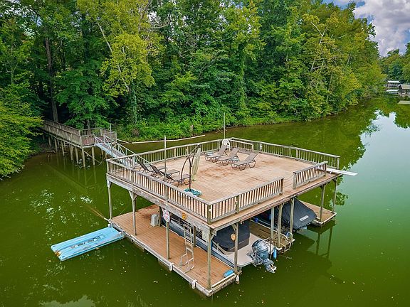 14th image of this home