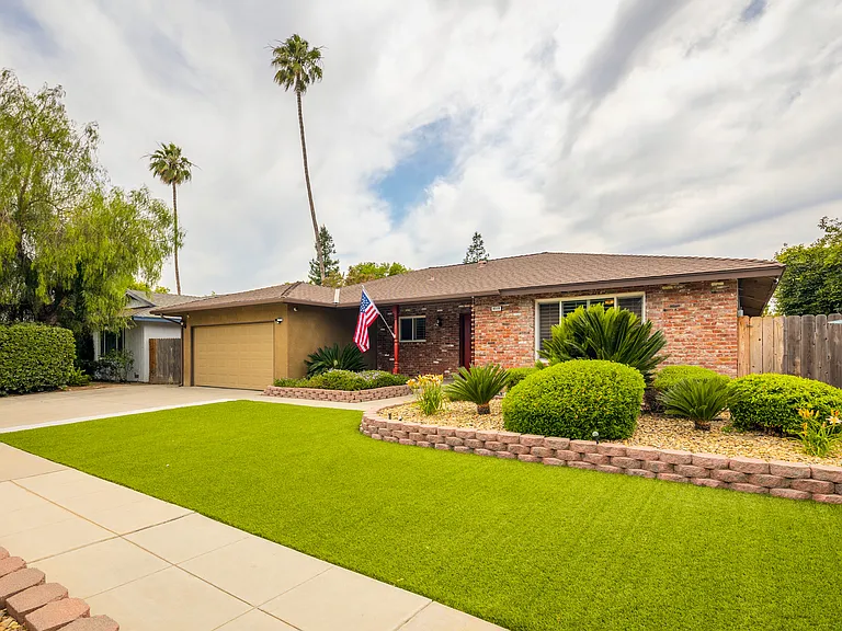 6519 N Mariposa St — Photo 55