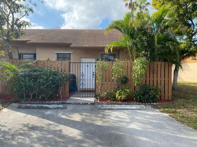 18960 NW 67th Pl, Hialeah, FL, 33015