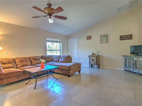3rd image of 4325 45th Ave NE