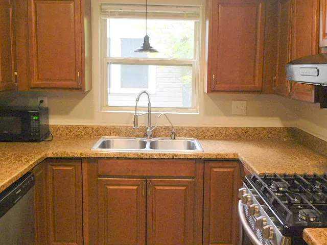 512 N Henry Unit A — Photo 4