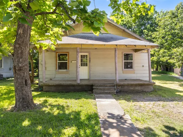 1019 S Star St, Bonham, TX 75418
