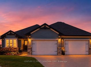 29 Nicoles Trl, Thames Centre, ON N0M 2P0