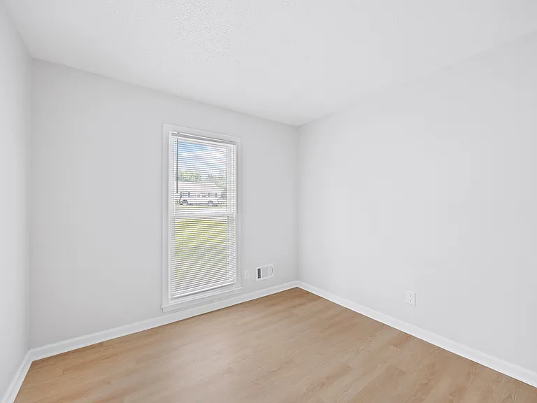 11413 Deham Dr — Photo 19
