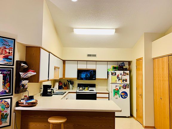 3rd image of 2270 Holiday Rd APT 511