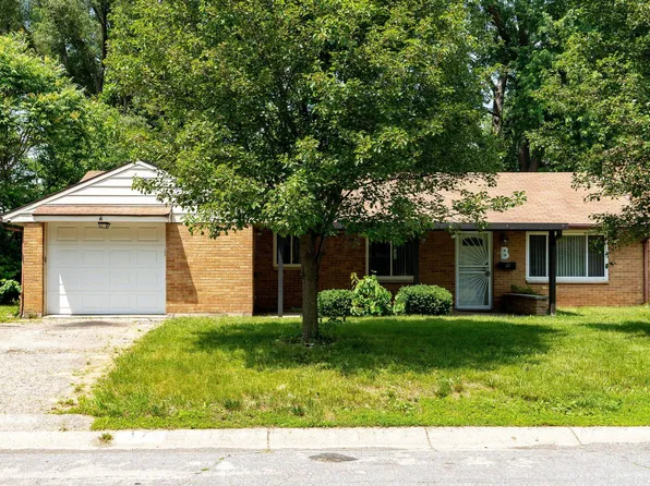 17 W Sherry Dr, Dayton, OH 45426