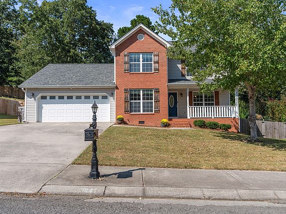 2nd image of 184 Peachtree Cir