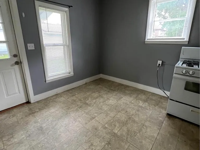 309 S Chipman St — Photo 2