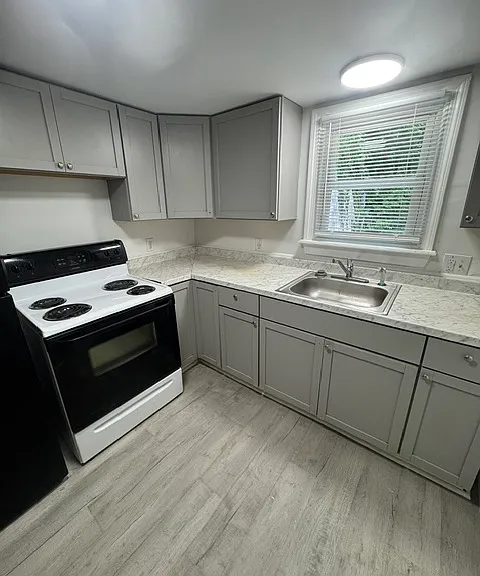 117 King St #1 — Photo 10