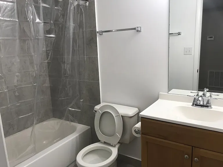 518 Nash St #4 — Photo 8