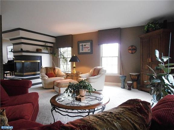 5th image of 109 Knoxlyn Farm Dr