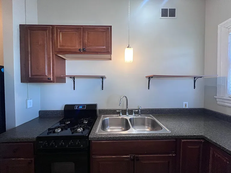 01755 - Lafayette 43 — Photo 12