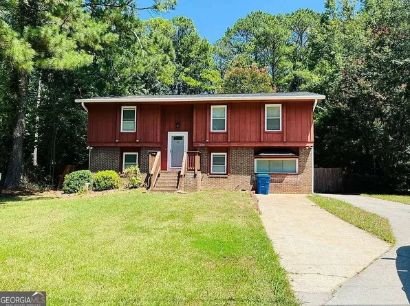 7220 Connell Rd, Fairburn, GA 30213