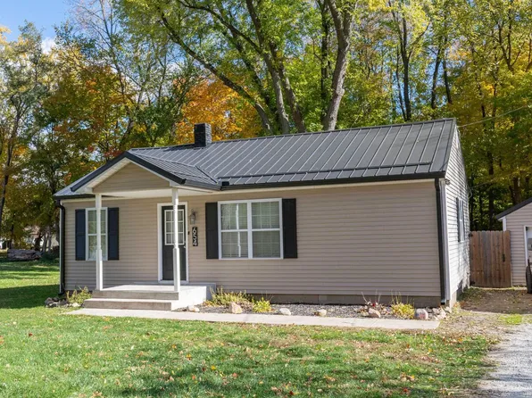 654 S Apple Rd, Osceola, IN 46561