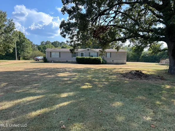 10045 Fox Gate Dr, Hernando, MS 38632