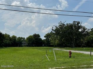 475 3rd St, Holly Hill, FL 32117