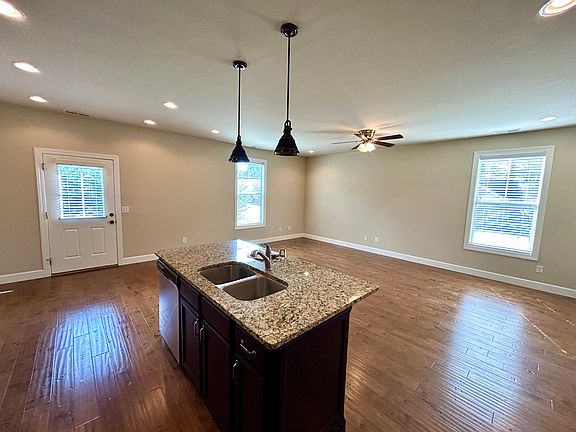 3rd image of 637 Cooper Sq