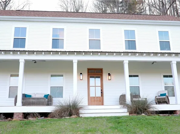 466 Sykes Dairy Rd, Mount Airy, NC 27030