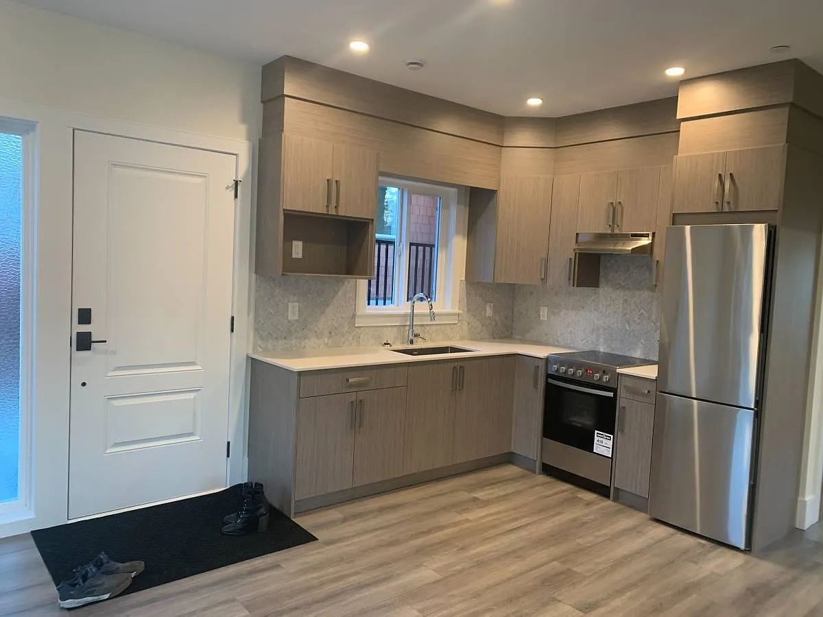 2 bed, 1000 sqft, $2,350 — Photo 3