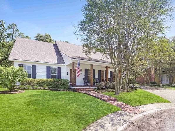 9541 Hunters Ct, Baton Rouge, LA 70809
