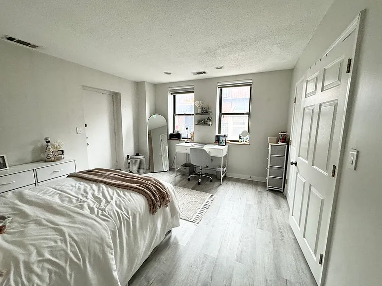 71 Gainsborough St #201 — Photo 9