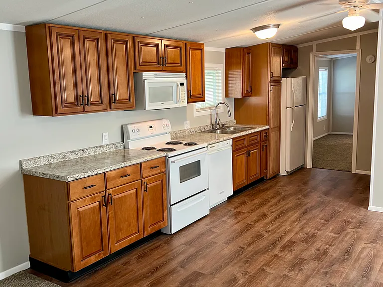 36 Fox Valley Ct — Photo 6