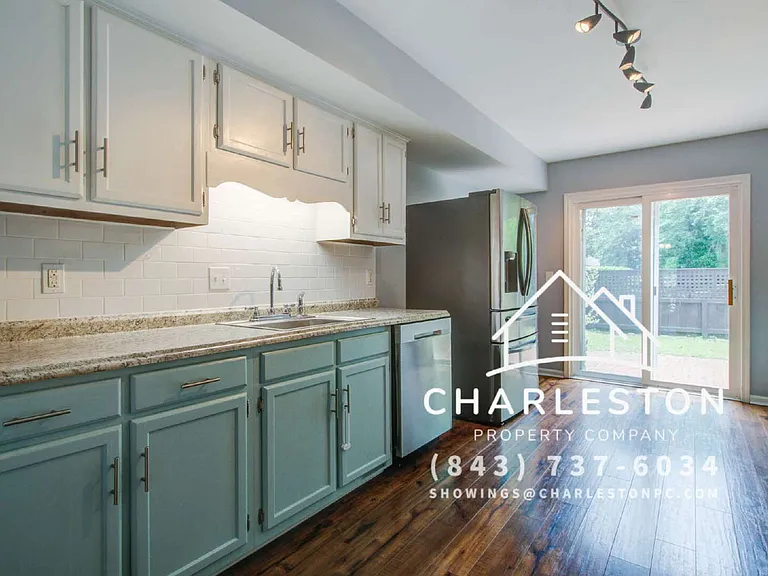 1506 Ventura Pl — Photo 6