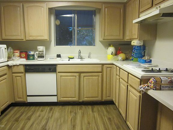 3rd image of 5946 E Anaheim St