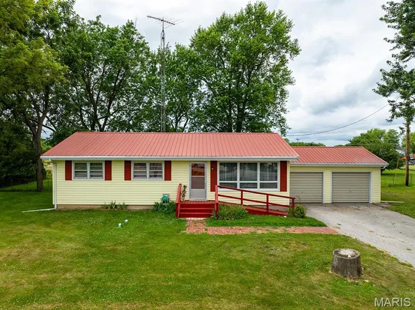 716 N 15th St, Bowling Green, MO 63334