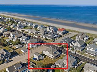 117 Manomet Ave, Hull, MA 02045