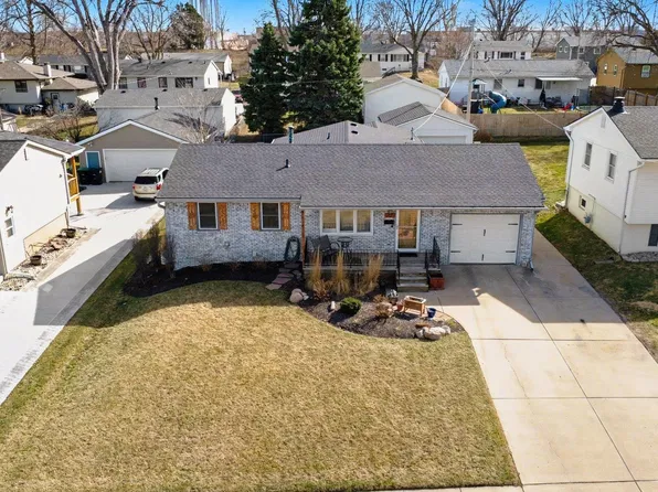 12677 B St, Omaha, NE 68144