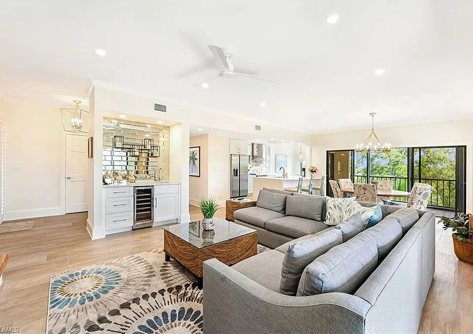 6770 Pelican Bay Blvd E #242