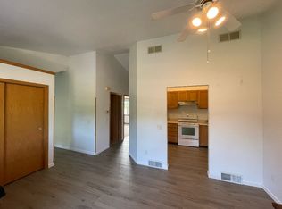 816 Spellman St, Mount Horeb, WI 53572