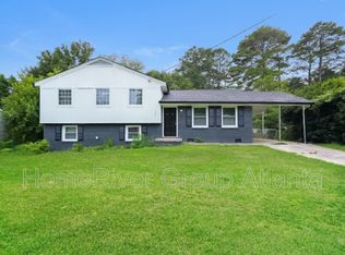 6005 Randy Ln, Ellenwood, GA 30294