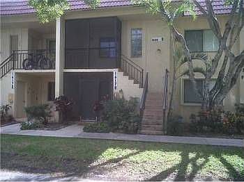 1st image of 16178 Laurel Dr