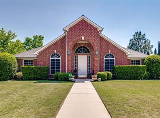 12 Overhill Dr, Trophy Club, TX 76262