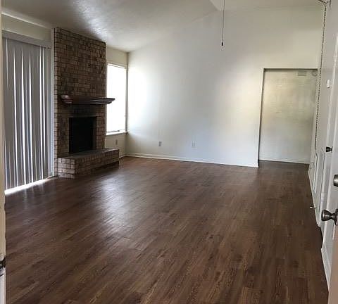 Livingroom (2)