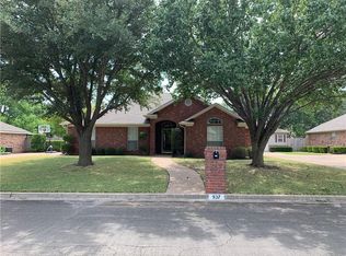 937 Crested Butte Dr, Hewitt, TX 76643
