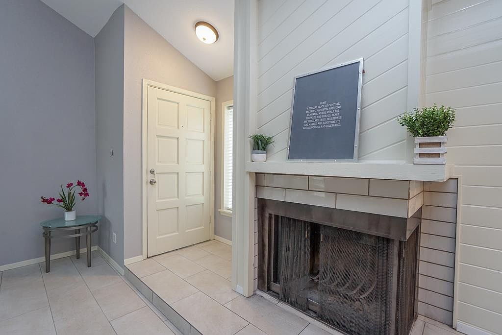 7717 Bateman Ln 7717 Houston Tx 770 Zillow