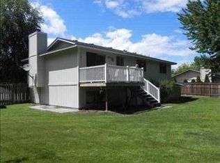 310 N Hawaii St, Kennewick, WA