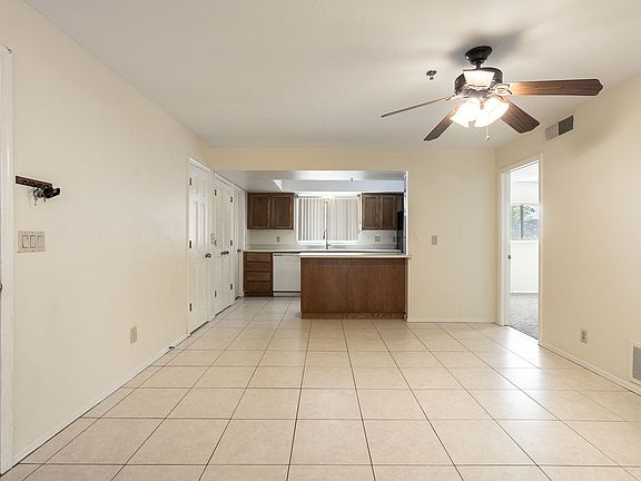 5th image of 3031 N Civic Center Plz Unit 116