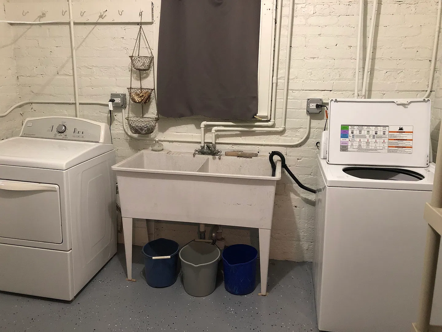 2 bed, 1200 sqft, $3,000 — Photo 4